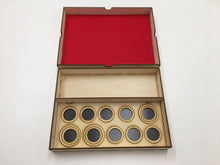 Tournament tray with magnetic sheet