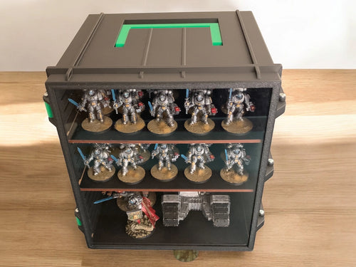 Miniatures storage display carry case medium. Suitable for miniatures like warhammer 40k, bolt action, warmachines etc.