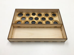 Tournament tray with magnetic sheet